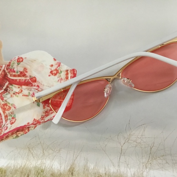 Le Specs Sunglasses and Case: NWOT! Rose Colored Lenses; White Arms - Picture 4 of 10